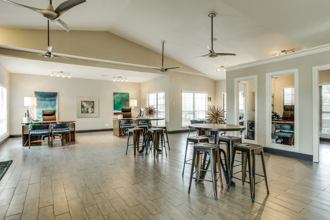 Forty200 in Mesquite, TX - Building Photo - Building Photo