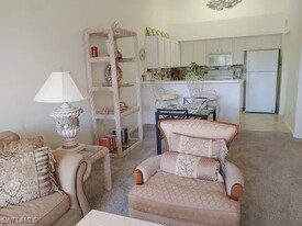 4105 Residence Drive in Ft. Myers, FL - Building Photo