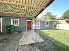 5213 Anzio Rd in Houston, TX - Building Photo