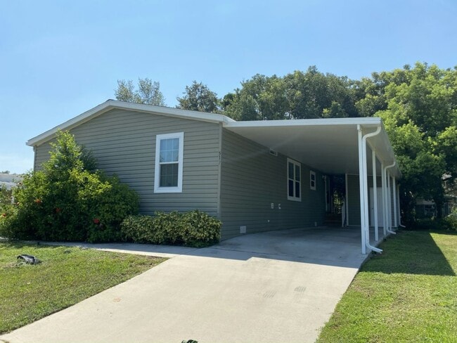 property at 517 Remann Rd