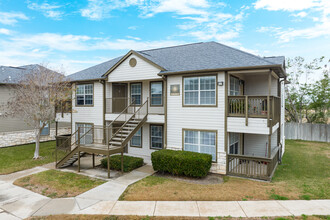 The Sundance Apartments in Harlingen, TX - Foto de edificio - Building Photo