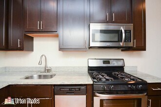 4614 Paulina N St, Unit 402 in Chicago, IL - Foto de edificio - Building Photo