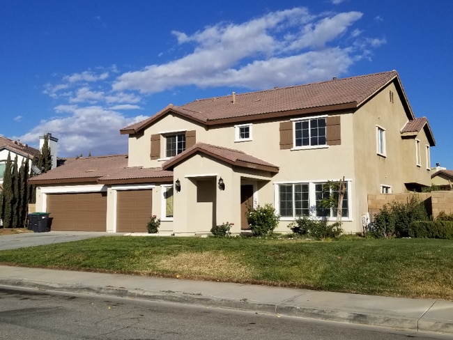 property at 36462 Florence Ct