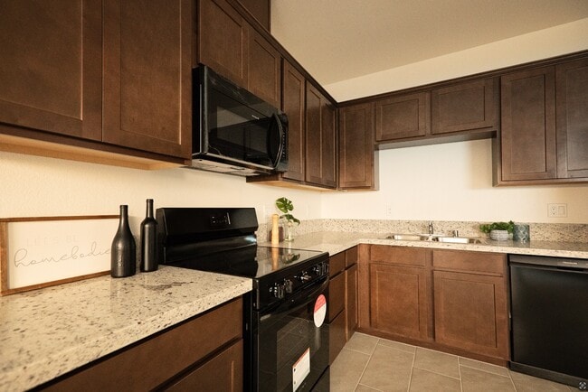 property at 928 N Olive Ave