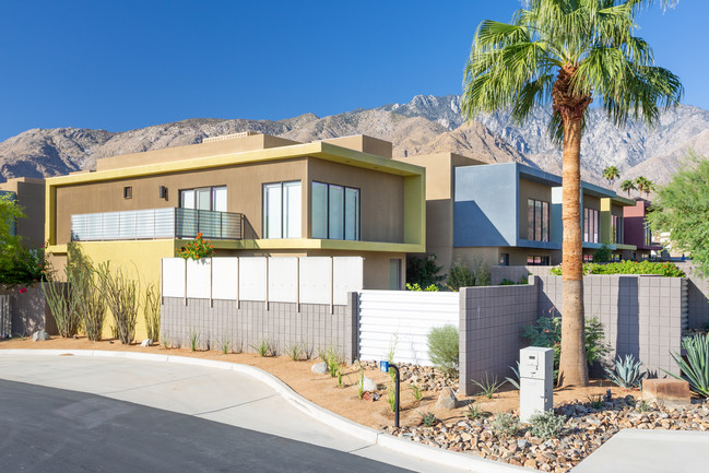 2150 N Zanjero Rd in Palm Springs, CA - Building Photo - Primary Photo