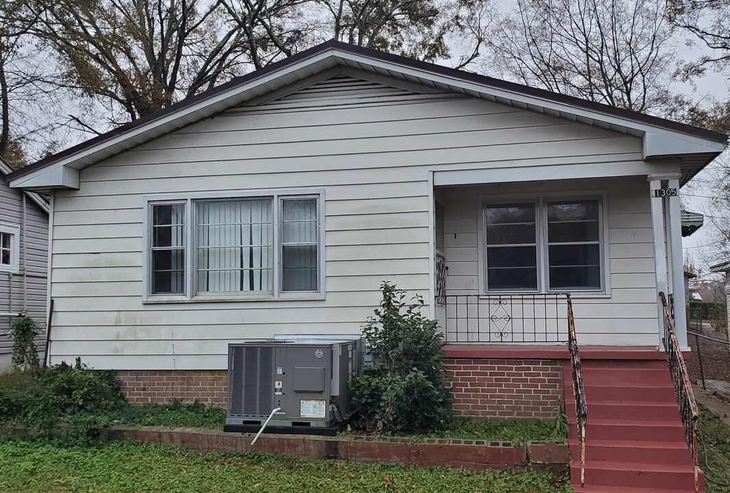 1305 Hoke St in Gadsden, AL - Building Photo