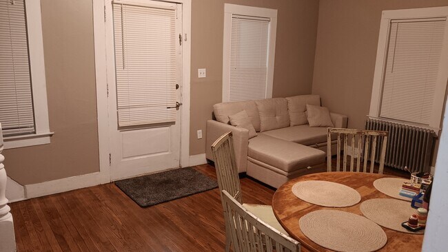 30 Franklin St, Unit 1 in Westport, CT - Building Photo - Building Photo
