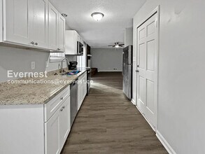 4365 Stonewall Tell Rd in College Park, GA - Building Photo - Building Photo