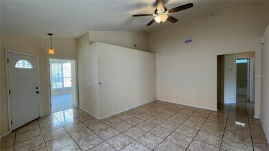241 Belvoir Dr in Davenport, FL - Building Photo - Building Photo