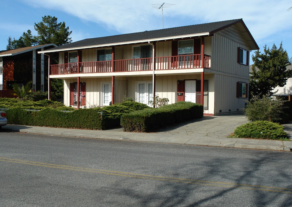 1213 W Washington Ave in Sunnyvale, CA - Foto de edificio