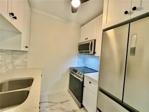 473 12th Ave S in Naples, FL - Building Photo - Building Photo