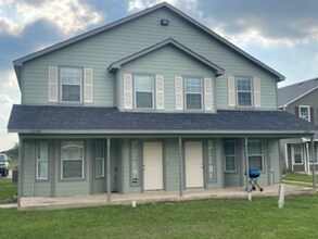 23451 High Pt St in Prairie View, TX - Building Photo - Building Photo