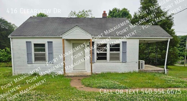 416 Clearview Dr in Martinsville, VA - Foto de edificio - Building Photo