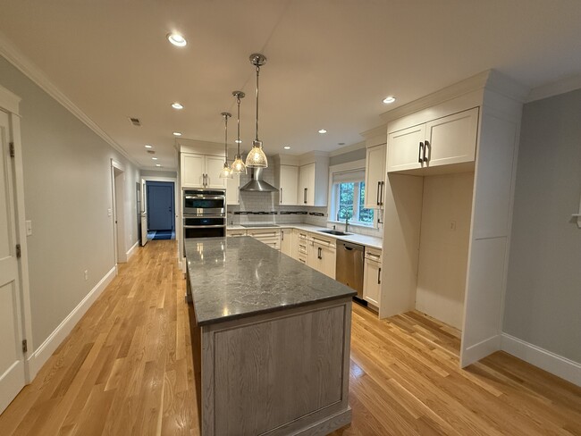 135 Westford Rd in Tyngsboro, MA - Building Photo - Building Photo