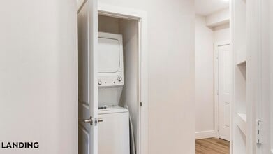 11122 Hambright Jct Dr, Unit D201 in Huntersville, NC - Building Photo - Building Photo