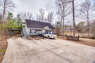 5988 Quarter Mile Rd in Clover, SC - Building Photo - Building Photo