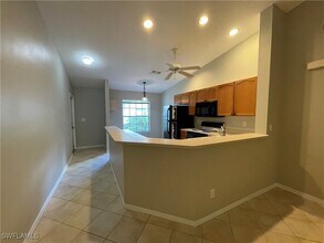 28260 Pine Haven Way in Bonita Springs, FL - Foto de edificio - Building Photo