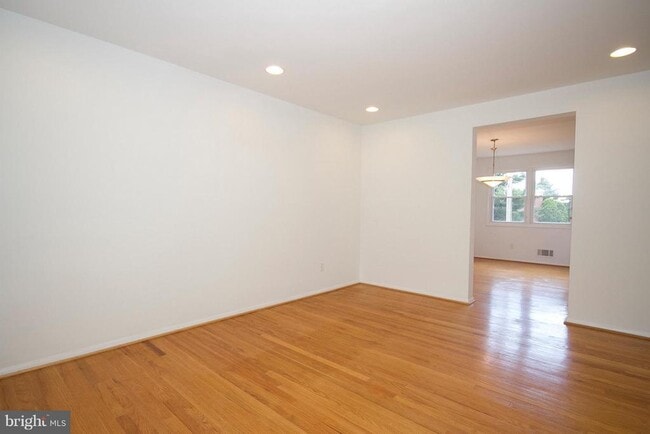 6936 Blanche Rd in Baltimore, MD - Building Photo - Building Photo