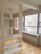 117 E 37th St in New York, NY - Building Photo - Building Photo