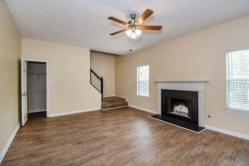 733 Trigg Lake Ct in Stone Mountain, GA - Building Photo - Building Photo
