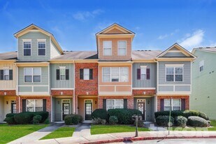 1275 Ridenour Blvd in Kennesaw, GA - Building Photo