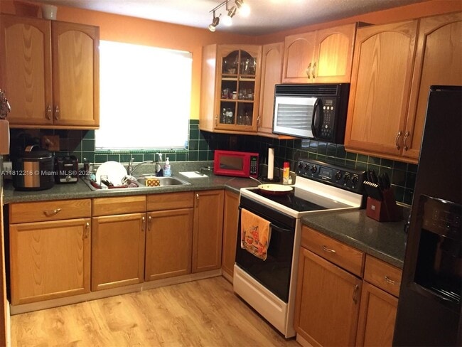 property at 4202 W 10th Ln