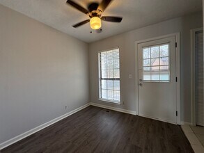 812 Lake Terrace Dr in Nashville, TN - Building Photo - Building Photo