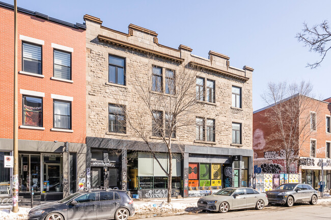 5237-5241 Saint-Laurent Boul in Montréal, QC - Building Photo - Building Photo