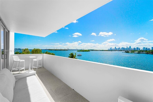 5 Island Ave in Miami Beach, FL - Foto de edificio - Building Photo