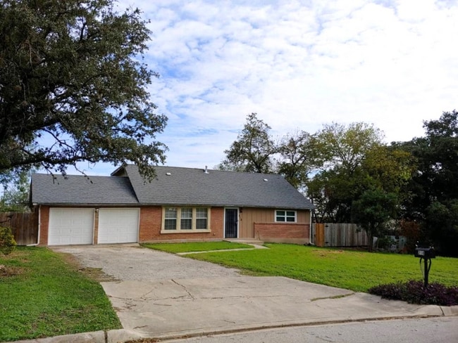 218 Halbart Dr