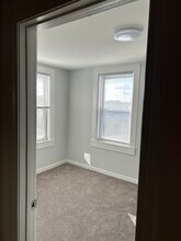 11 Groton Pl in Worcester, MA - Building Photo - Building Photo
