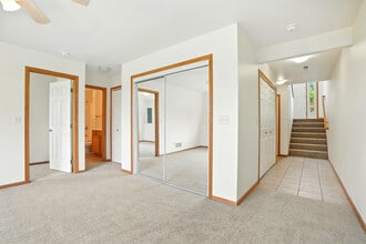 20 Redtail Bend in Coralville, IA - Building Photo - Building Photo