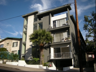 1626 N Fuller Ave in Los Angeles, CA - Building Photo