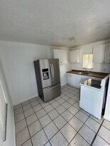 920 N Haverhill Rd in Haverhill, FL - Building Photo