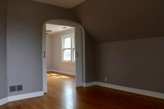 5938 W 64th St in Chicago, IL - Building Photo - Building Photo