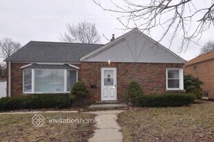 4633 W 97th Pl in Oak Lawn, IL - Building Photo