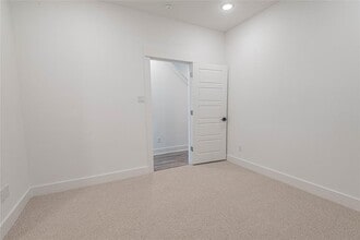 4317 Arlington St in Houston, TX - Building Photo - Building Photo