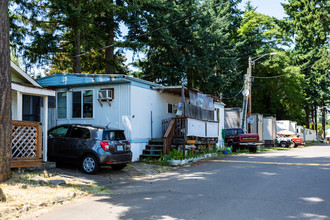 Fir Haven Mobile Home Park in Portland, OR - Building Photo - Building Photo