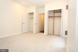 3299 Water St NW in Washington, DC - Building Photo - Building Photo