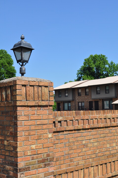 Stonehouse in Murfreesboro, TN - Foto de edificio