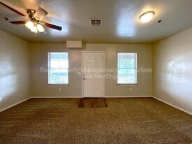 2442 NW 39th St in Oklahoma City, OK - Building Photo