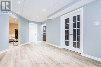 5 Hallen Dr in Penetanguishene, ON - Building Photo - Building Photo
