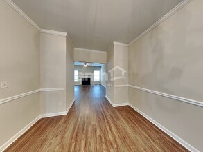 17 Brookvalley Ct W in Dallas, GA - Foto de edificio - Building Photo