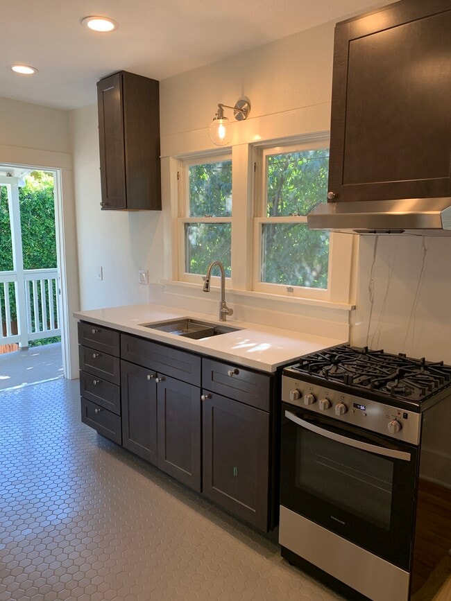 1244 E Florida St, Unit 1244
