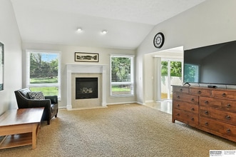 16125 Timberline Dr in Omaha, NE - Foto de edificio - Building Photo