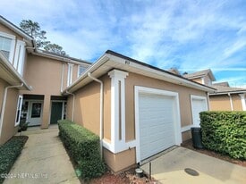 915 Scrub Jay Dr in St. Augustine, FL - Building Photo