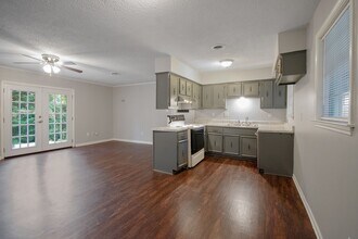 7335 Vinson Cove in Horn Lake, MS - Building Photo - Building Photo