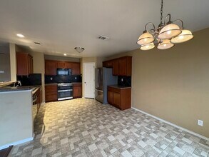 2404 Griffin Dr in Copperas Cove, TX - Foto de edificio - Building Photo