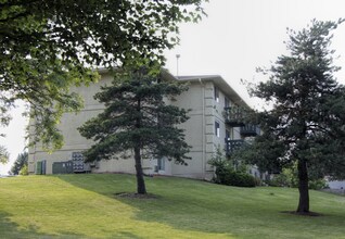 Tan Oak Apartments in Twin Lakes, WI - Foto de edificio - Interior Photo