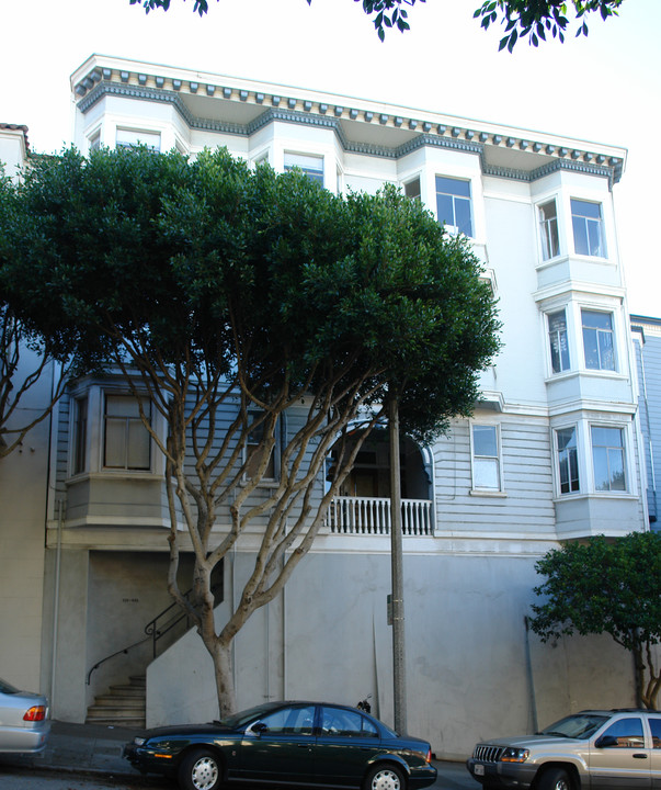 431-443 Lombard St in San Francisco, CA - Building Photo